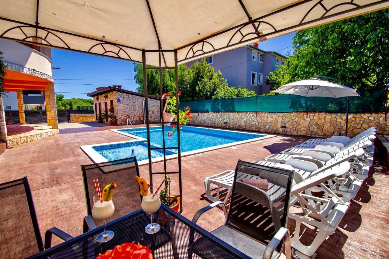Villa Anita Pula Exterior foto