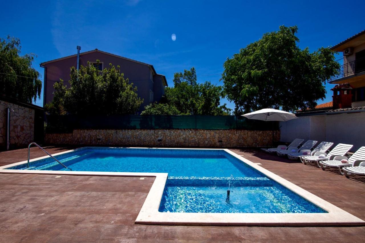 Villa Anita Pula Exterior foto