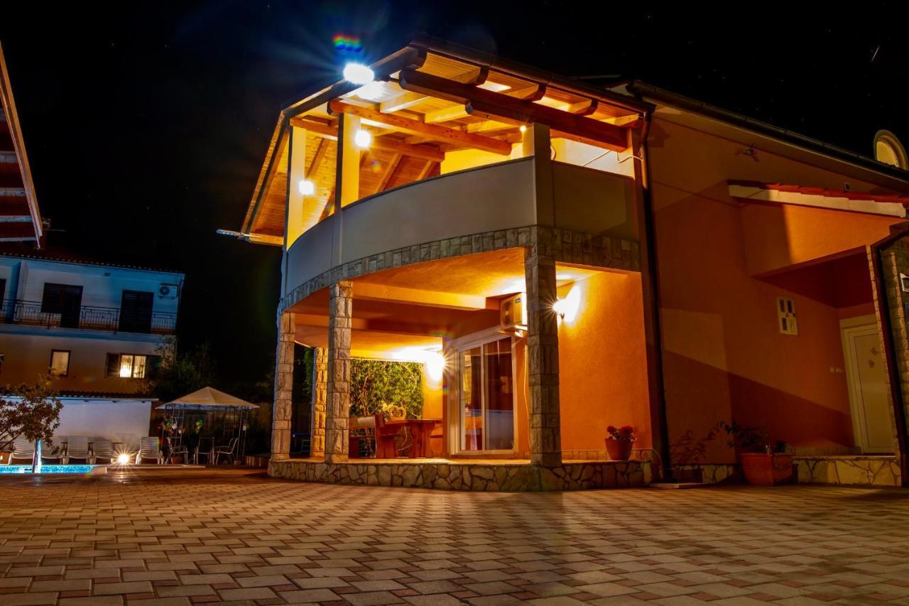 Villa Anita Pula Exterior foto